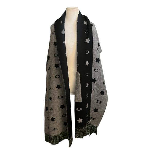 NWT Coach Stars Oversized Muffler with Pockets - Black and Gray - Picture 6 of 7